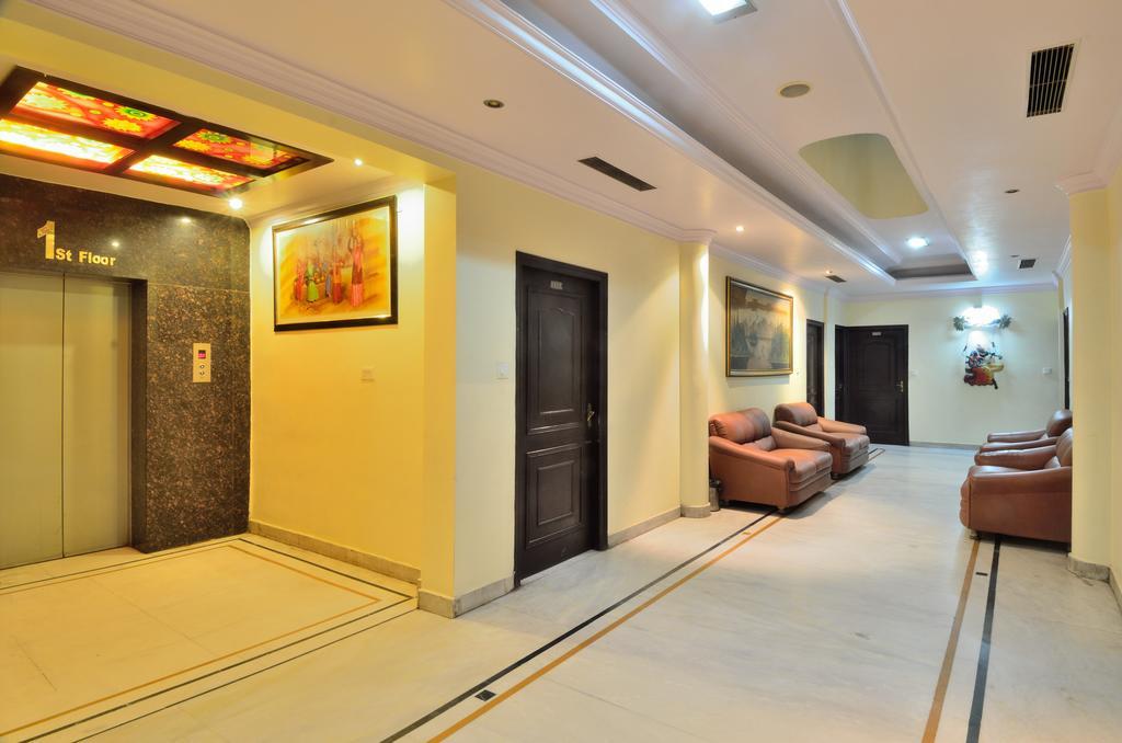 Hotel Roopa International Amritsar Exterior foto