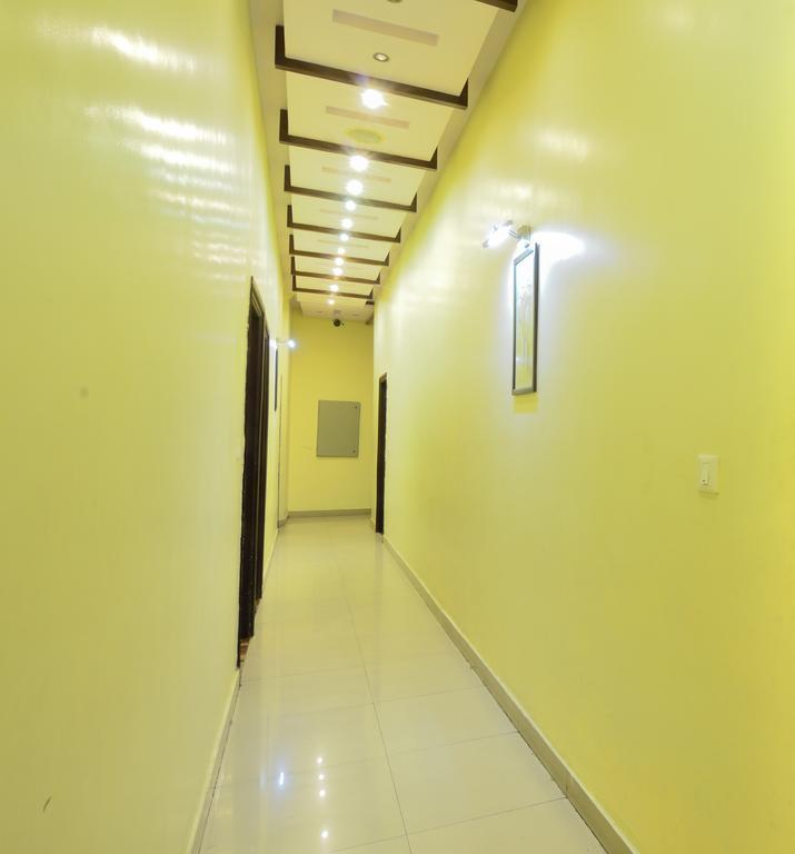 Hotel Roopa International Amritsar Exterior foto